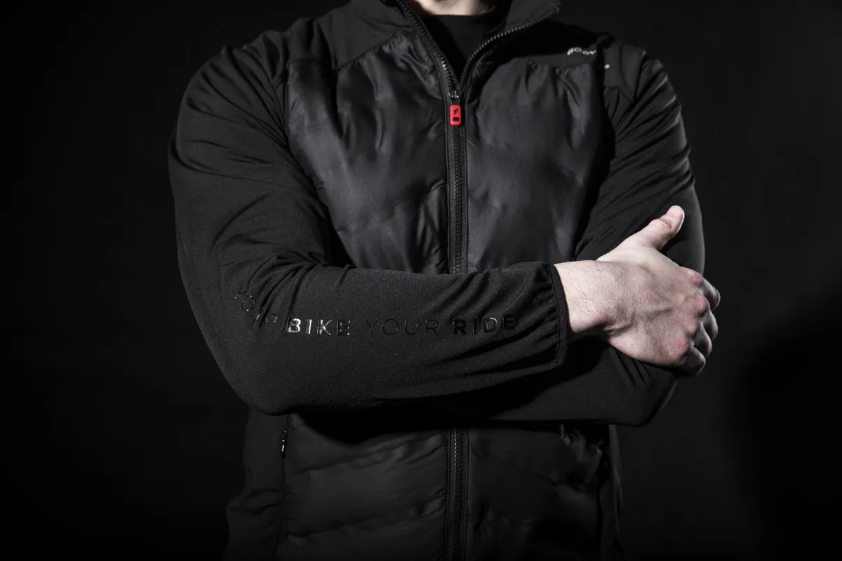 Brug Body Bike Ventoux Jacket Unisex str. L til en forbedret oplevelse