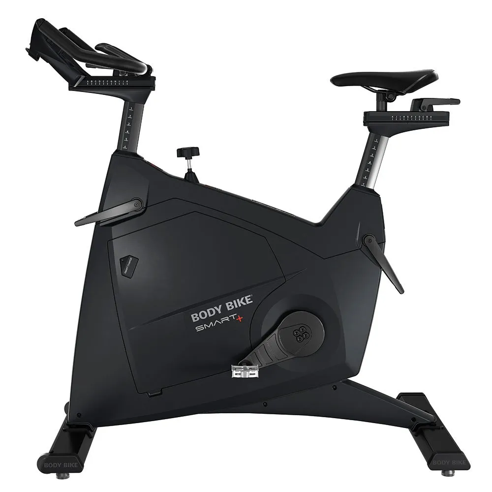 Brug Body Bike Smart+ i sort - motionscykel i høj kvalitet. Spinningcykel til både professionel og hjemme brug til en forbedret oplevelse