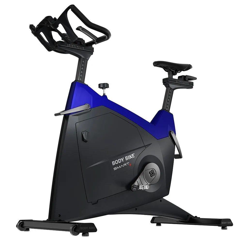 Brug Body Bike Smart+ i blå - motionscykel i høj kvalitet. Spinningcykel til både professionel og hjemme brug til en forbedret oplevelse