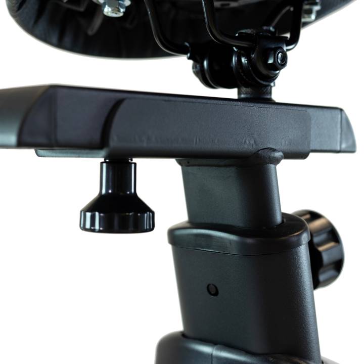 BH Fitness Carbon Bike RS Multimedia Motionscykel fra BH Fitness