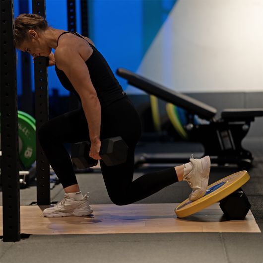 Bliv en mester til squats med udstyr fra Fitness Engros