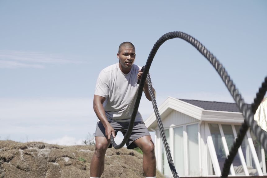 Mød vores ambassadør: Mads Mensah Larsen Samarbejdsaftale mellem Mads Mensah og Fitness Engros A/S