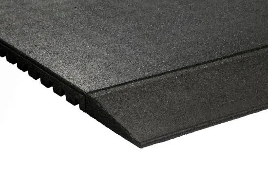 Granuflex Rampe Til Gummiflise 1000 x 200 x 30 mm Black Granuflex Rampe Til Gummiflise 1000 x 200 x 30 mm Black
